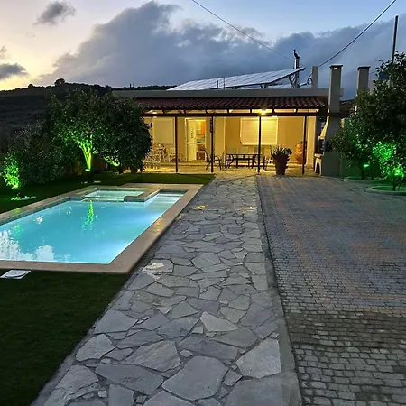Marios House Emparos