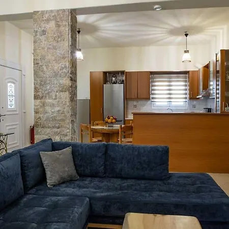 Marios House Apartment Emparos